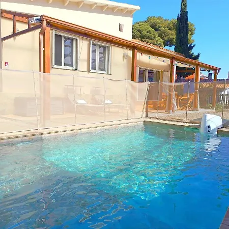 Holiday home House With Pool Near Park Guell *