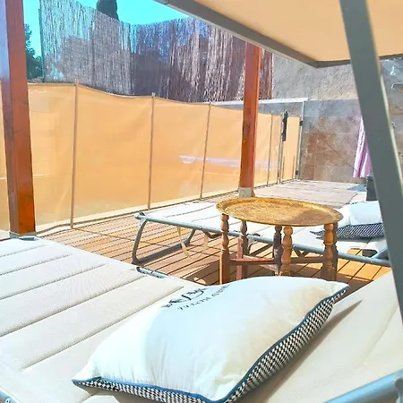 House With Pool Near Park Guell Holiday home *