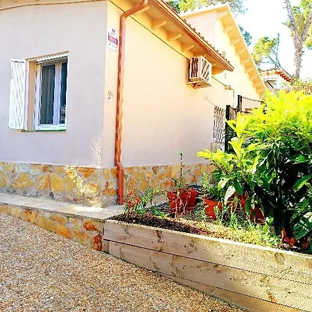 House With Pool Near Park Guell * Barcelona