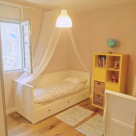 Holiday home House With Pool Near Park Guell Barcelona